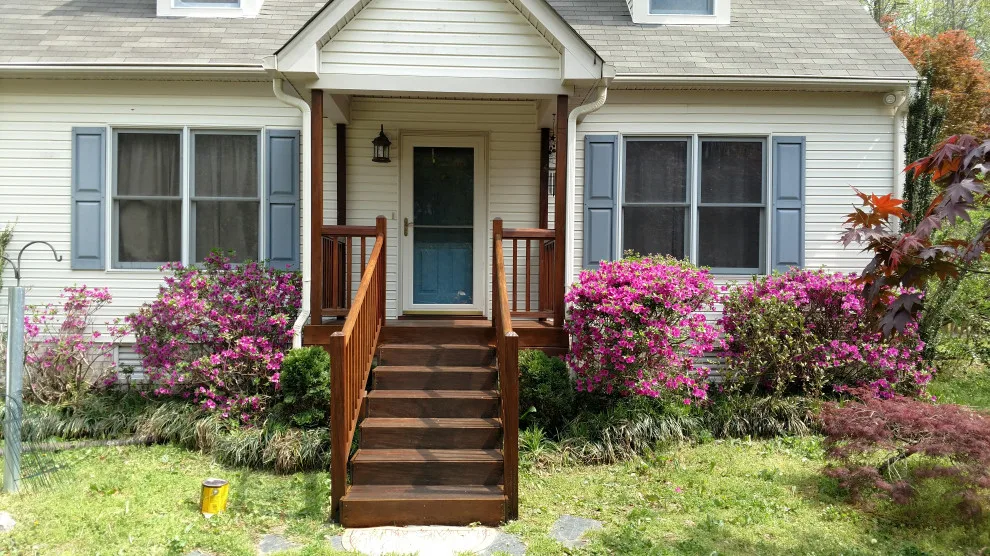 New Kent porch staining project by Danny R Ammons Jr Construction - Photo 9