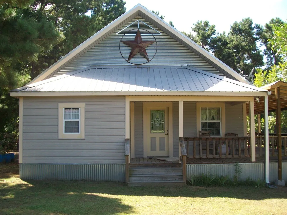 Strickland Custom Building And Remodeling - Photo 3