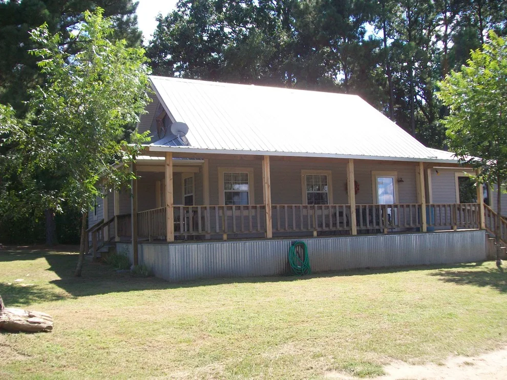 Strickland Custom Building And Remodeling - Photo 6