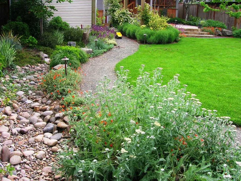 Home Garden Oasis by Stangeland And Associates - Photo 3