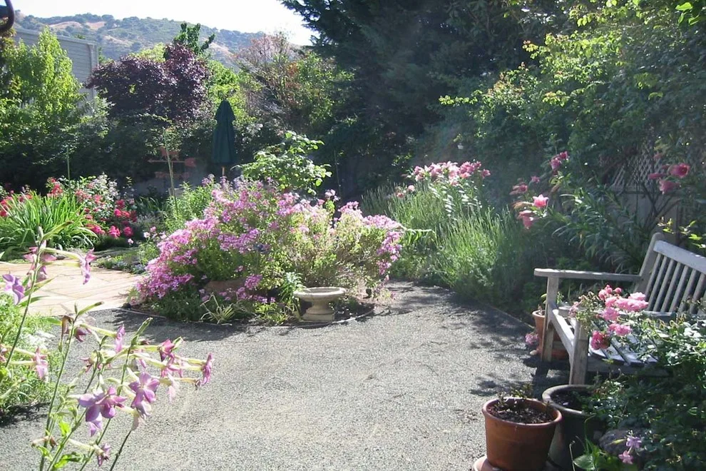 Walkways and Outdoor Spaces by Gardens & Gables - Photo 17