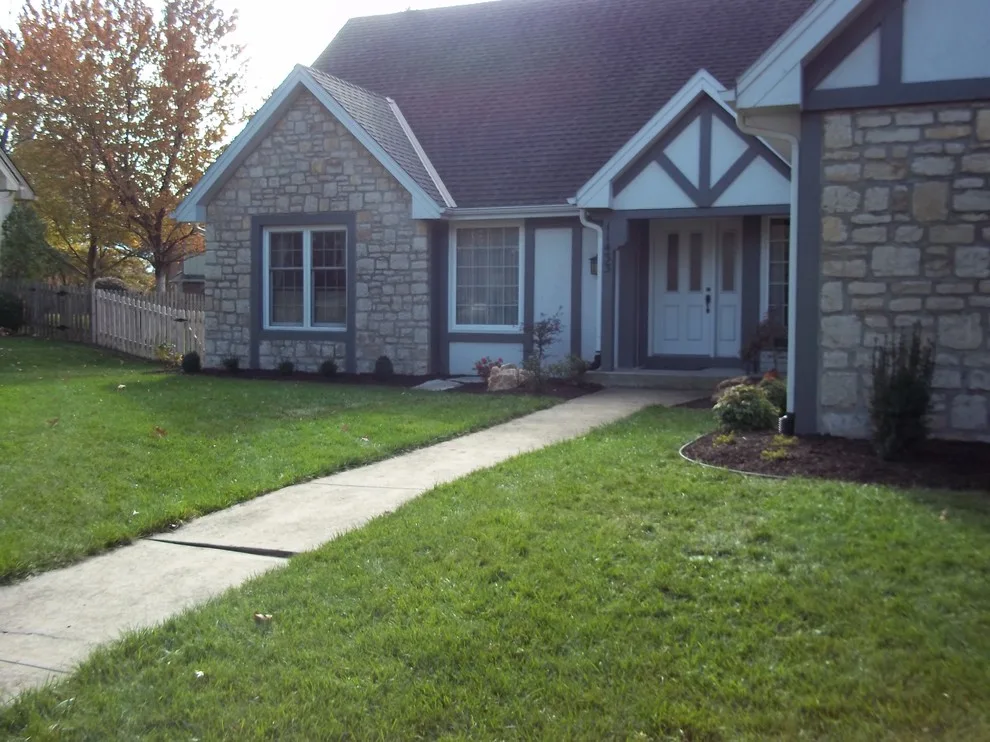 Bob and Sheryl's Garden Space by Second Nature Outdoor Living & Landscaping - Photo 5