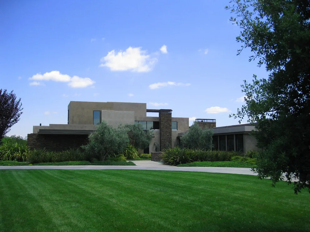 Modern Bluff Home by Westfall Design Studio - Photo 11