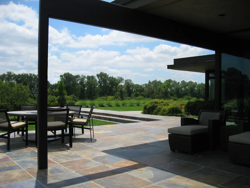 Modern Bluff Home by Westfall Design Studio - Photo 12