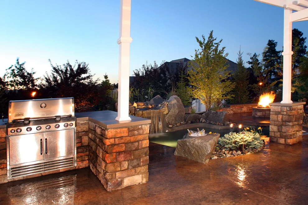 Comfortable Outdoor Patio by Coppercreek Landscaping - Photo 3