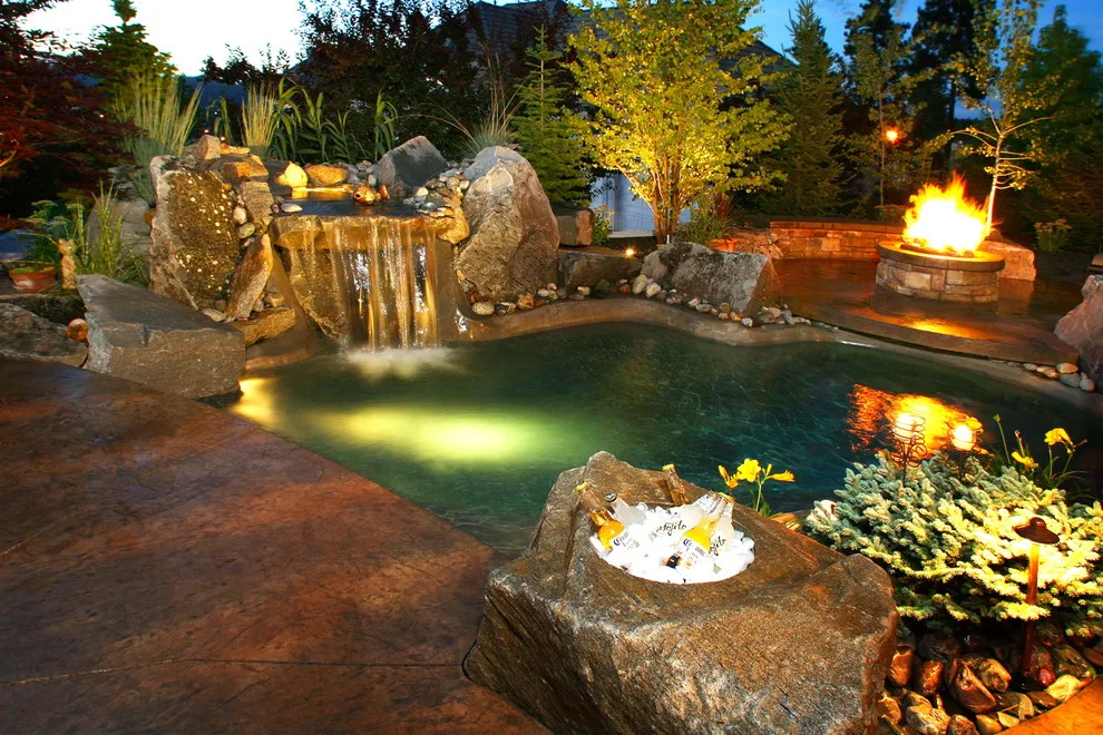Comfortable Outdoor Patio by Coppercreek Landscaping - Photo 2