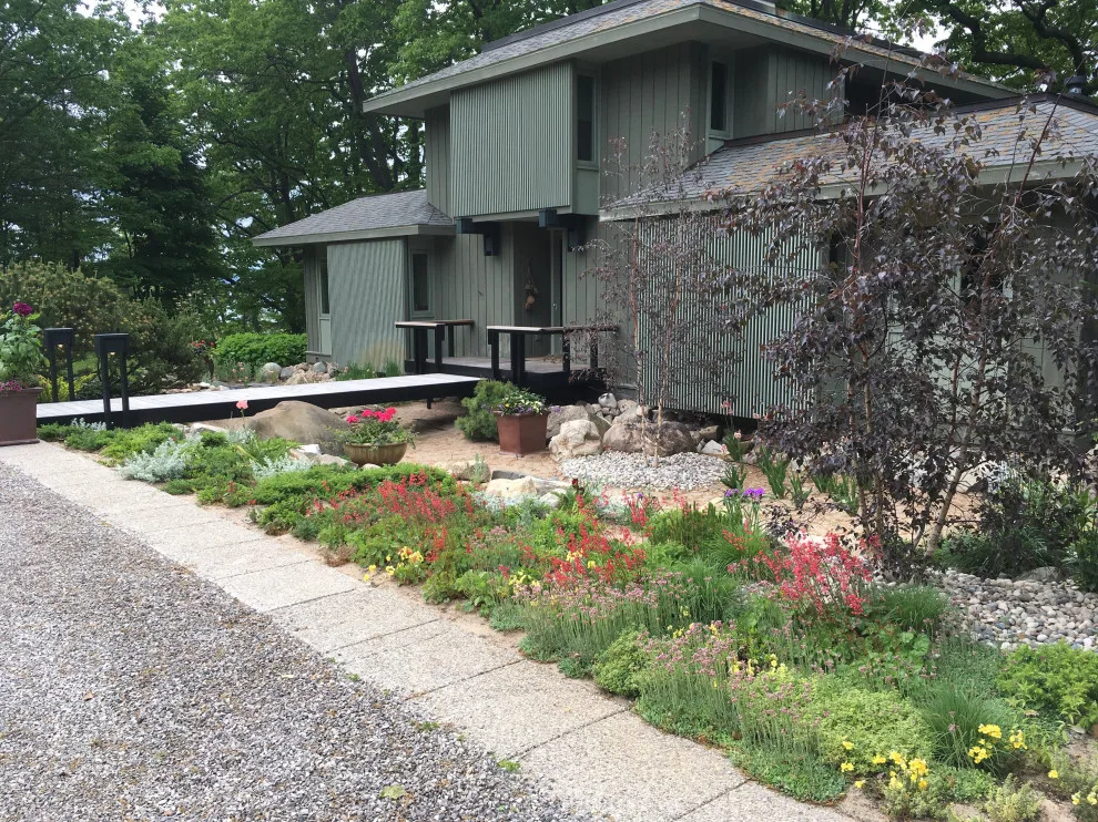 Cre Woodard, Landscape Design And Construction - Photo 3
