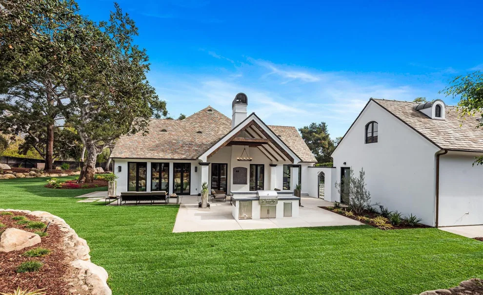 Contemporary California Estate Garden by Loom + Leaf Outdoor - Photo 15