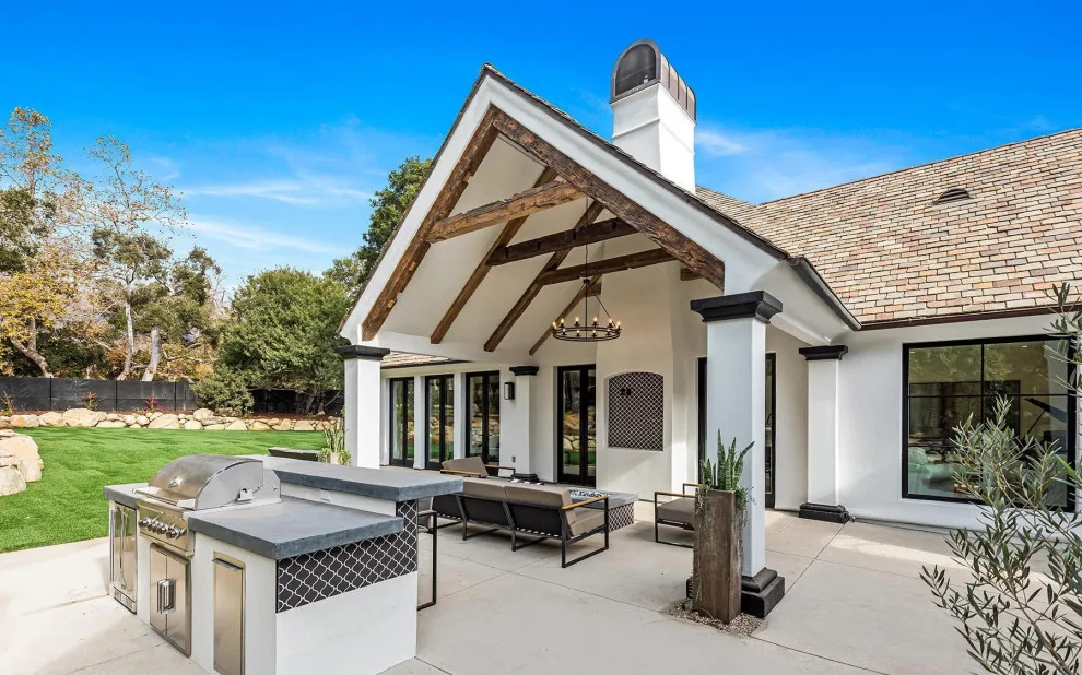 Contemporary California Estate Garden by Loom + Leaf Outdoor - Photo 19