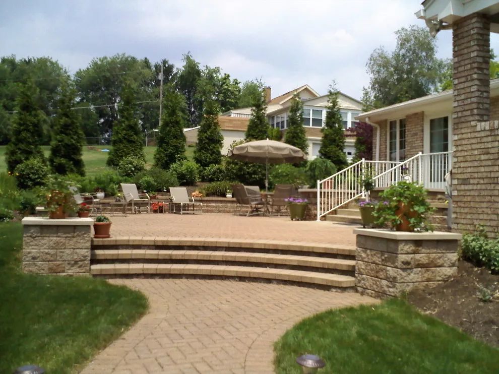 Modern Outdoor Lifestyle by Roma Design-Build, Inc. - Photo 12