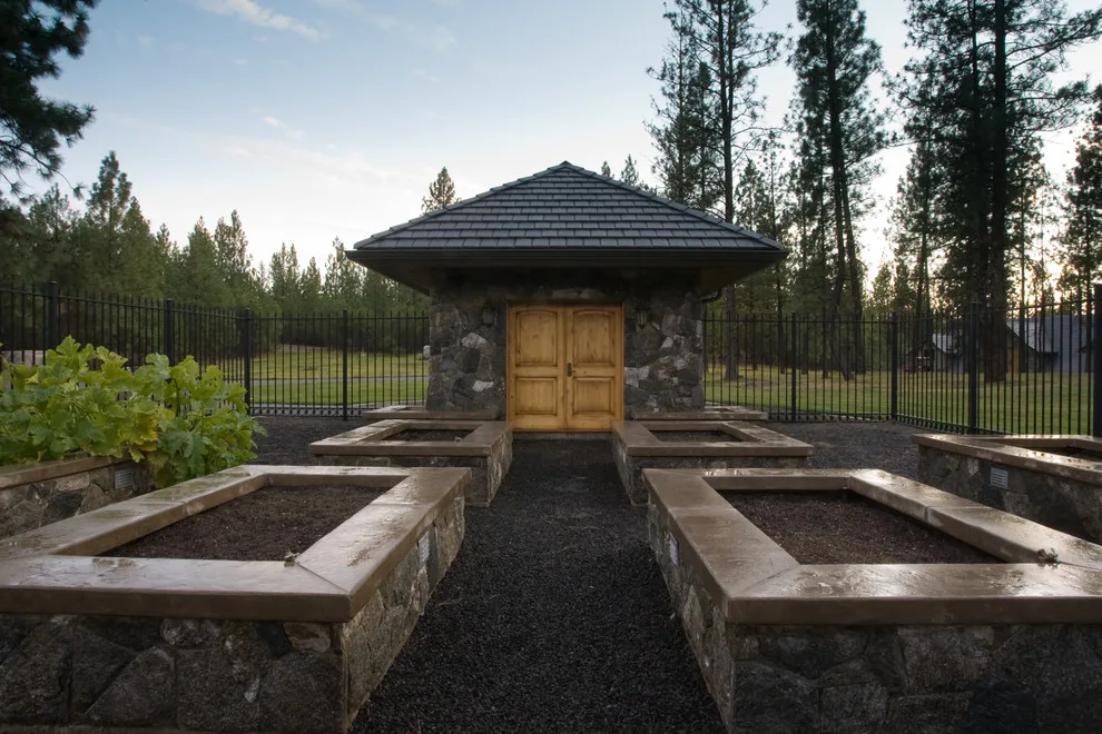 Spokane Estate in the Northwest by Coppercreek Landscaping - Photo 2