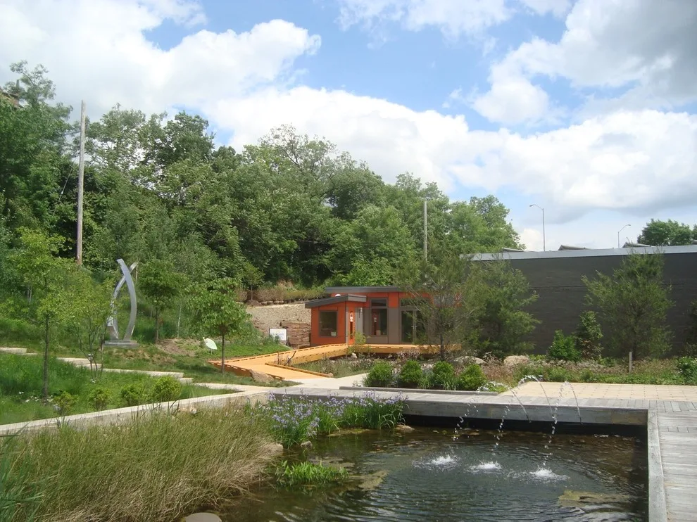 Phipps Conservatory - SEED Classroom - Access and Deck for Boardwalk Entry by Karl Steinmetz Landscape Architect - Photo 2