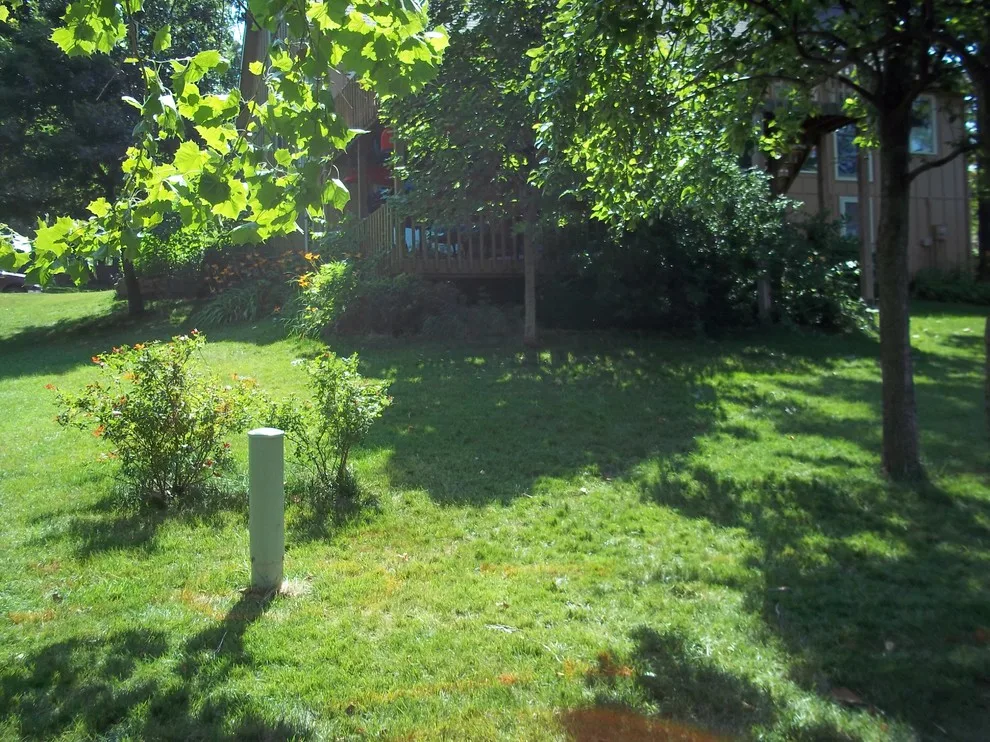 Scott and Lisa's Fresh Deck by Second Nature Outdoor Living & Landscaping - Photo 4