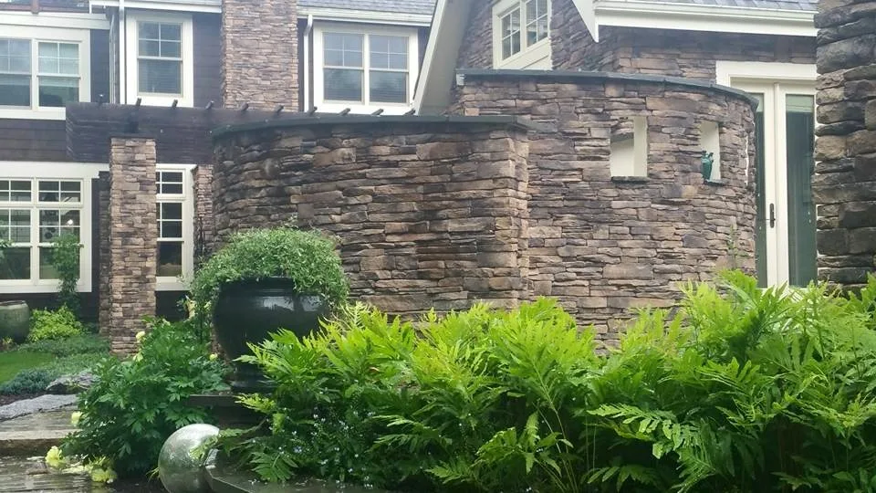 Hidden Oasis - Outdoor Shower and Elevated Beam Spa by Stonewood And Waters - Photo 9