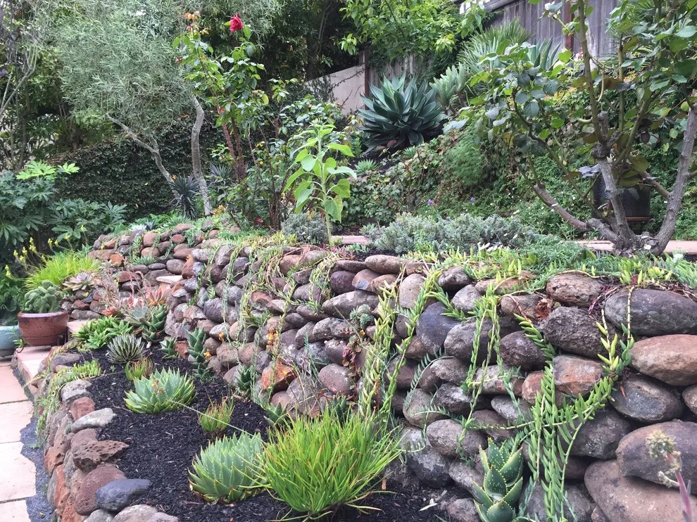 Gardens & Gables - Photo 6