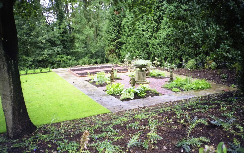 A Garden in the Arts and Crafts Style by English Landscape LLC - Photo 13