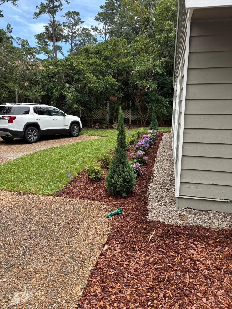 Helm Lawn And Landscape - Photo 9