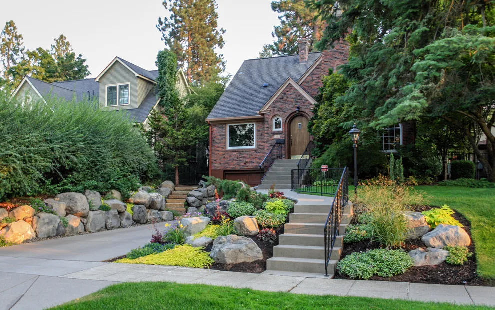 Canon Hill Entranceway by Pacific Garden Design - Photo 15