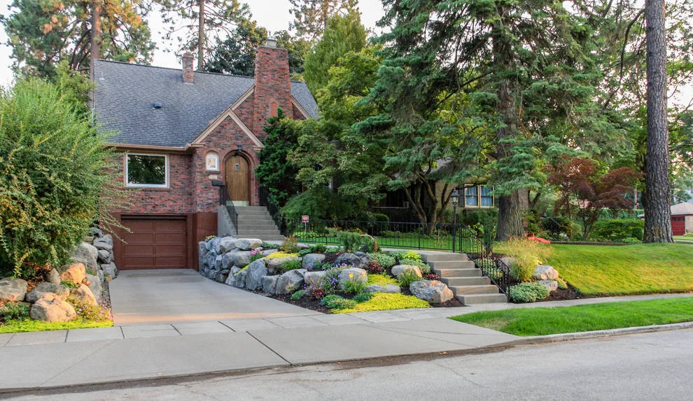 Canon Hill Entranceway by Pacific Garden Design - Photo 19