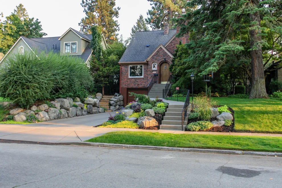 Canon Hill Entranceway by Pacific Garden Design - Photo 9