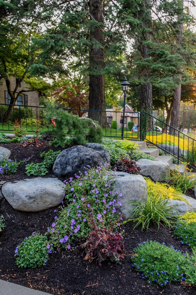 Canon Hill Entranceway by Pacific Garden Design - Photo 3