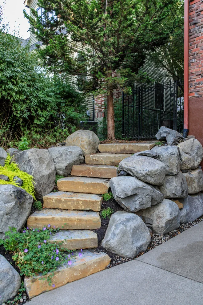 Canon Hill Entranceway by Pacific Garden Design - Photo 17