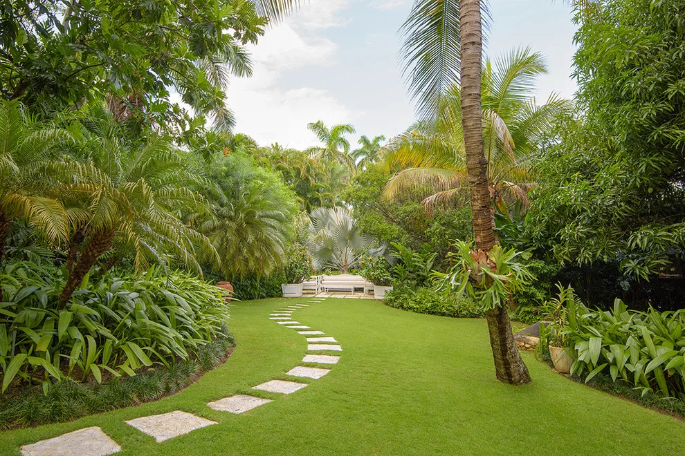 Tropical Garden by Craig Reynolds Landscape Architecture - Photo 7