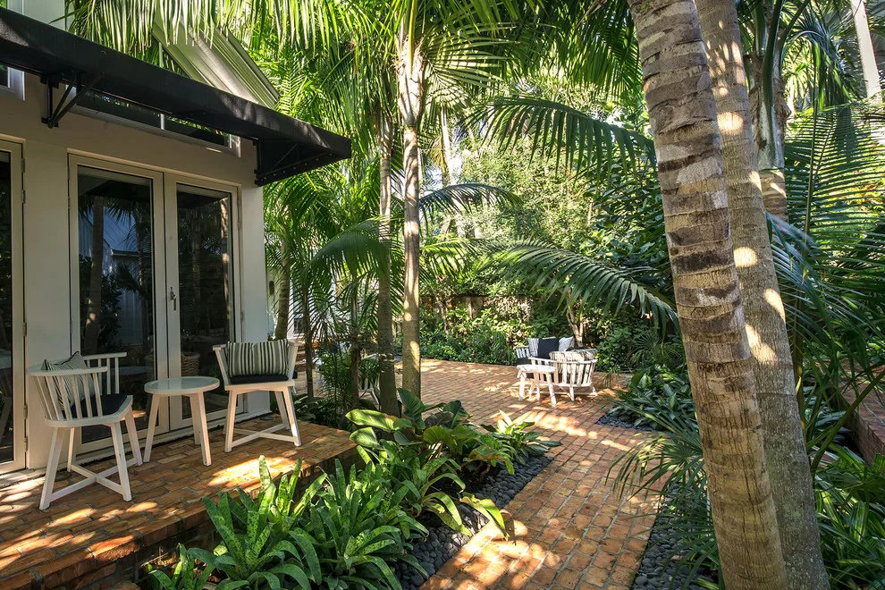 Traditional Key West by Craig Reynolds Landscape Architecture - Photo 19