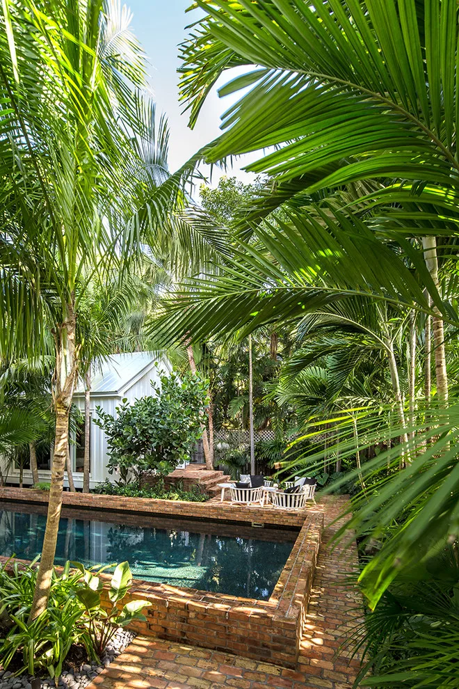 Traditional Key West by Craig Reynolds Landscape Architecture - Photo 10