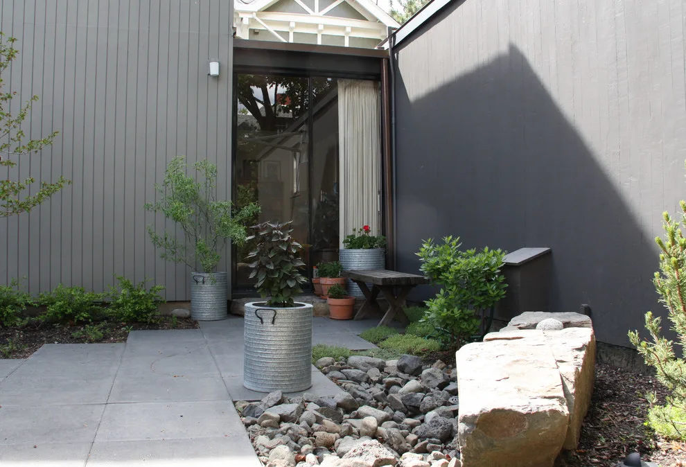 Modern Cliff Park by Pacific Garden Design - Photo 11