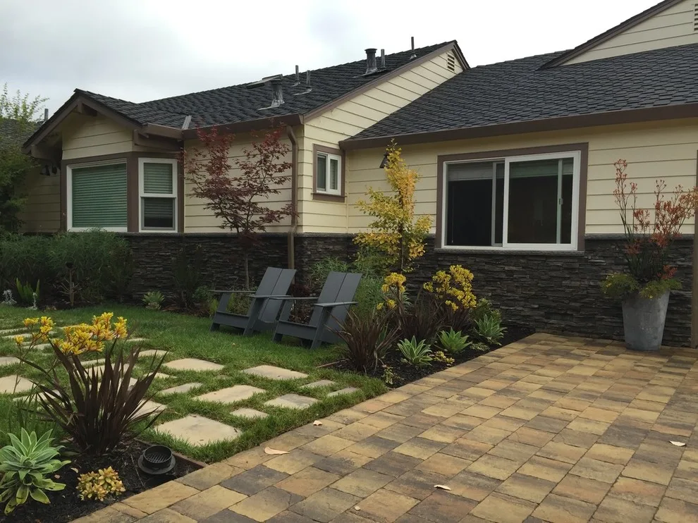 Modern Hilltop by Haven Home And Garden Design - Photo 6