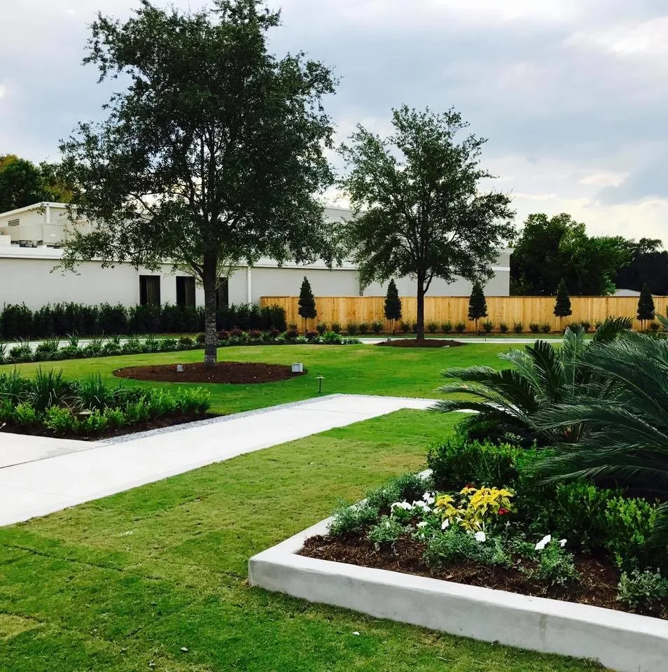 Country Clubhouse by Wildflower Landscape Design-texas - Photo 4