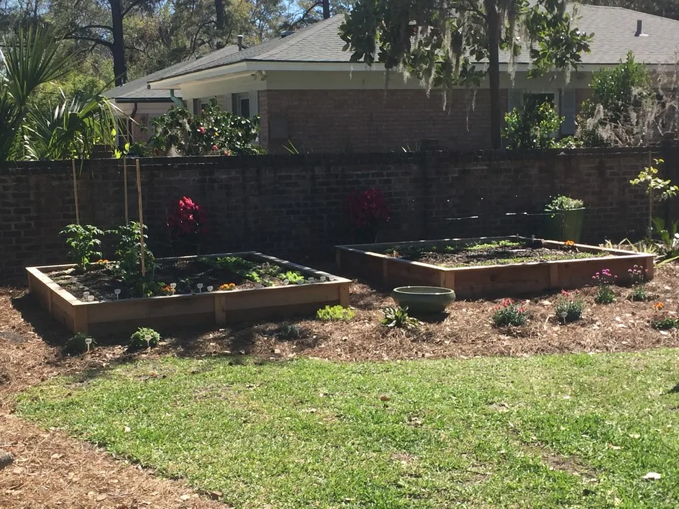 Custom Garden Company - Photo 10