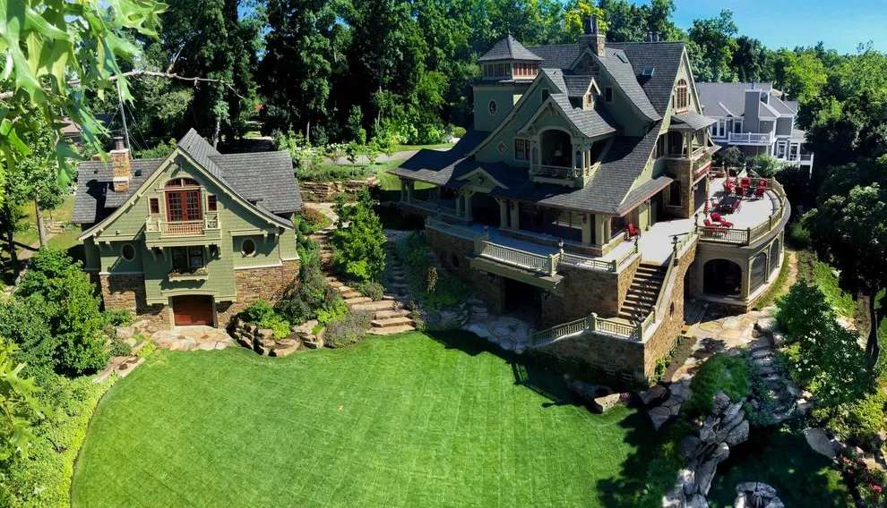 The Family Retreat by Paragon Landscape Inc - Photo 9