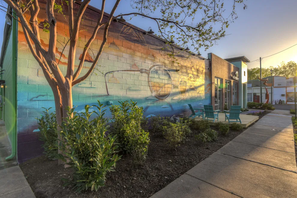 Diverse Vision by EScape Landscape Design - Photo 3