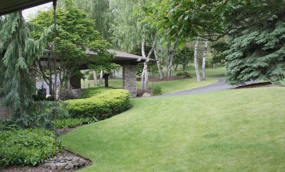 Contemporary Hangman Valley by Pacific Garden Design - Photo 13