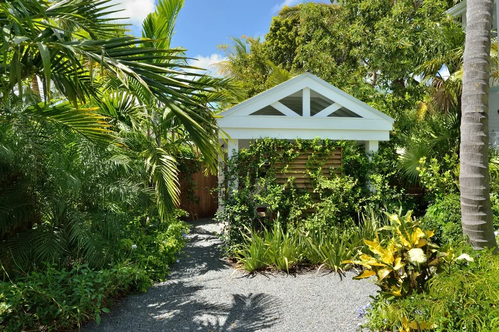 Key West Home by Craig Reynolds Landscape Architecture - Photo 14