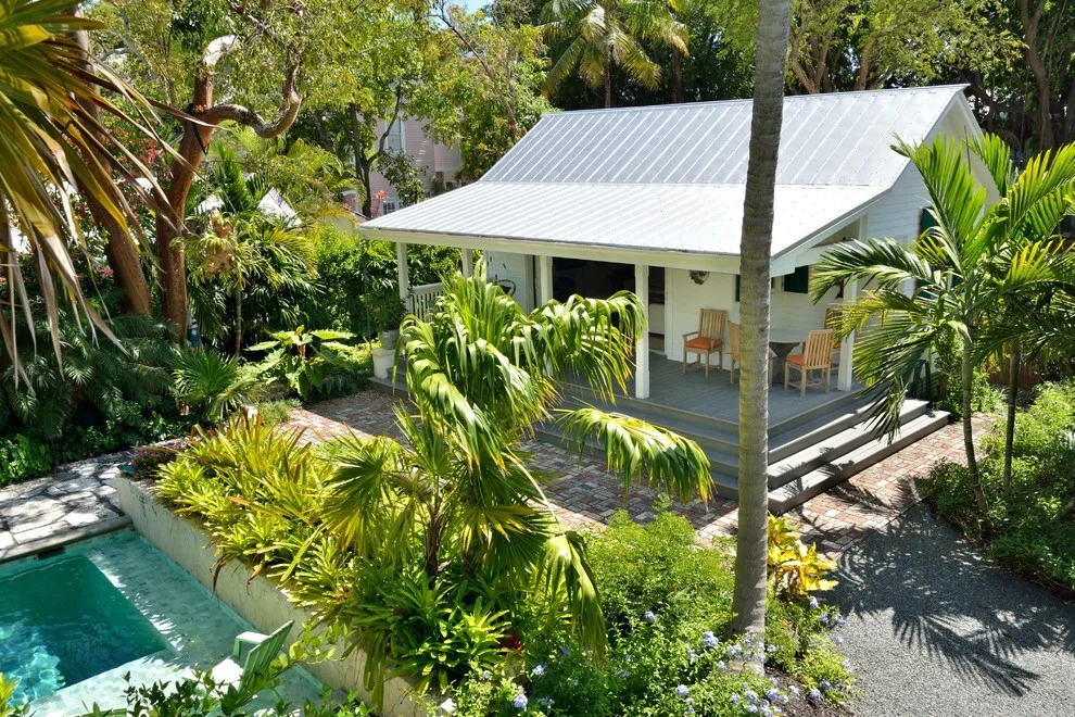 Key West Home by Craig Reynolds Landscape Architecture - Photo 4