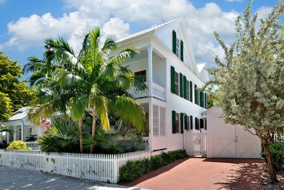Key West Home by Craig Reynolds Landscape Architecture - Photo 10