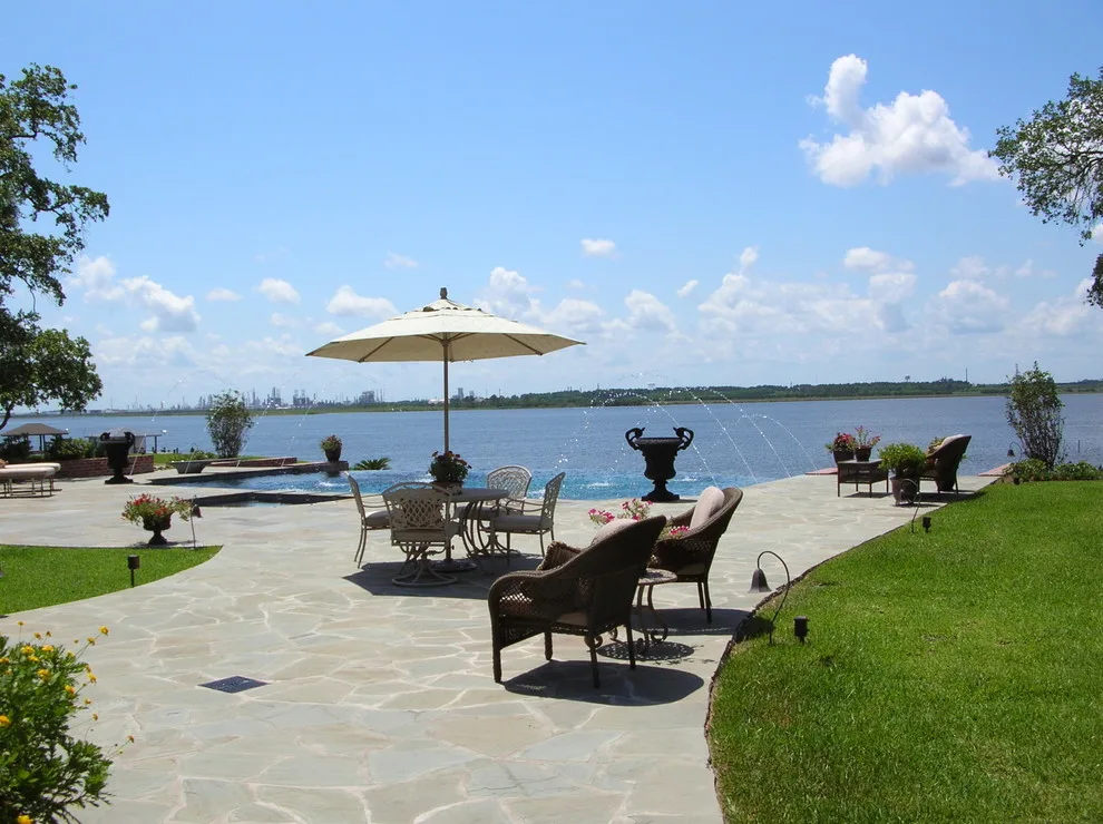 Viator & Associates Inc - Photo 12