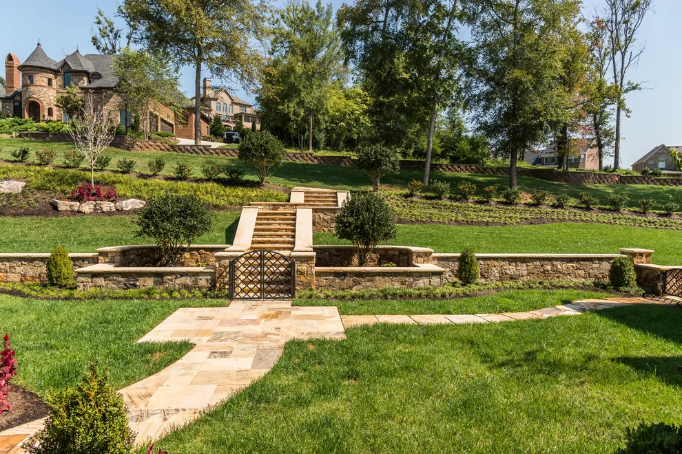 The Lawn Butler - Photo 5