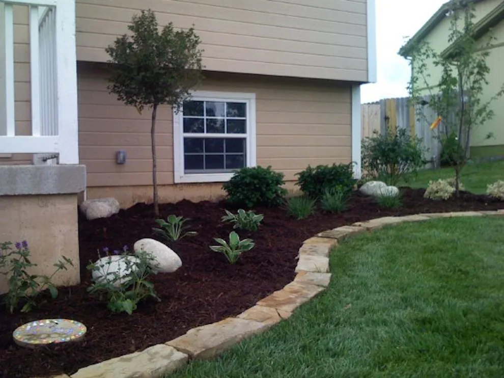 E Z Lawn And Landscape, LLC - Photo 13