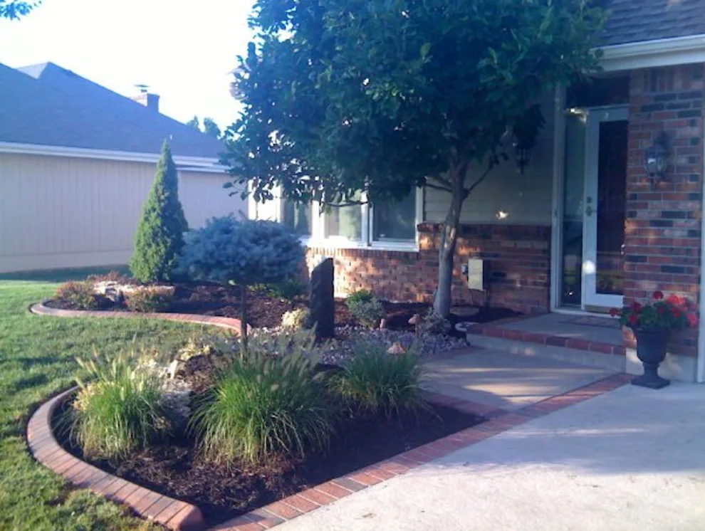 E Z Lawn And Landscape, LLC - Photo 7