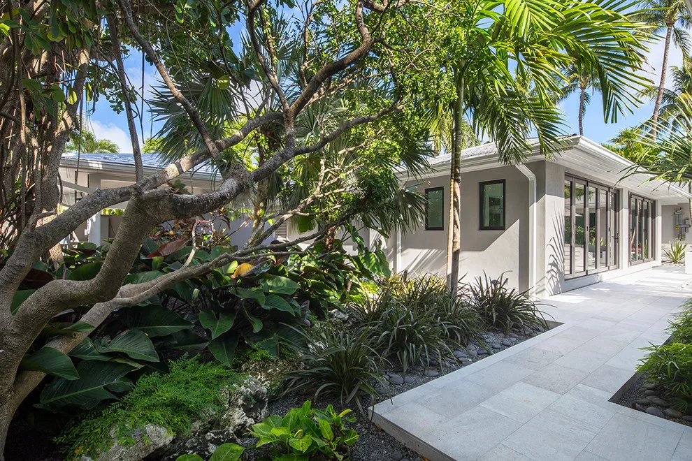 Contemporary Key West by Craig Reynolds Landscape Architecture - Photo 6