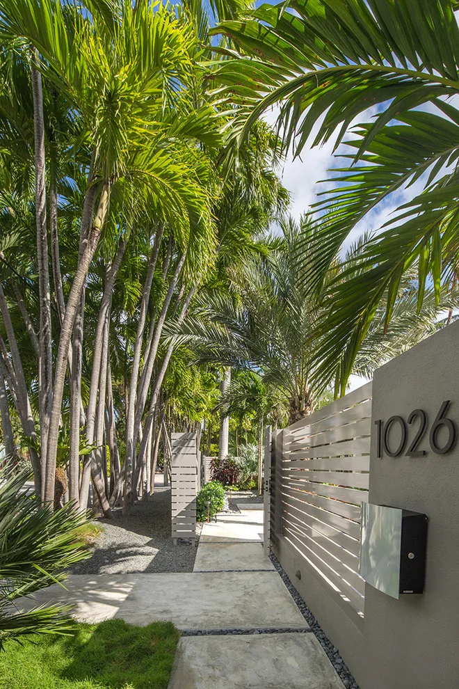 Contemporary Key West by Craig Reynolds Landscape Architecture - Photo 8