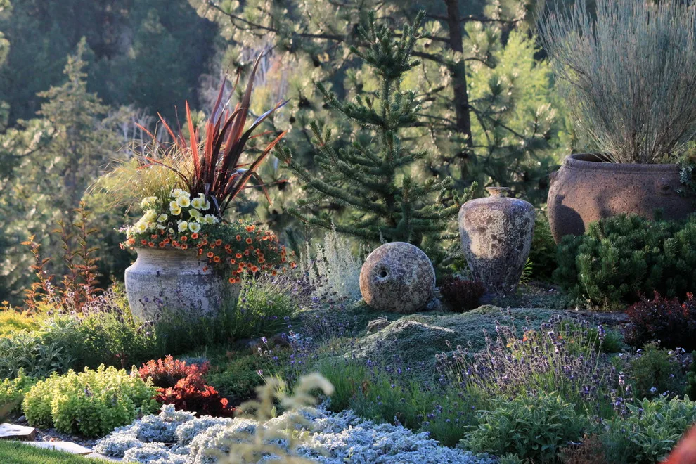 Barbara Safranek Landscape Design - Photo 3