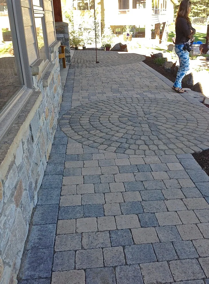 Engaging Hardscapes by Barbara Safranek Landscape Design - Photo 3