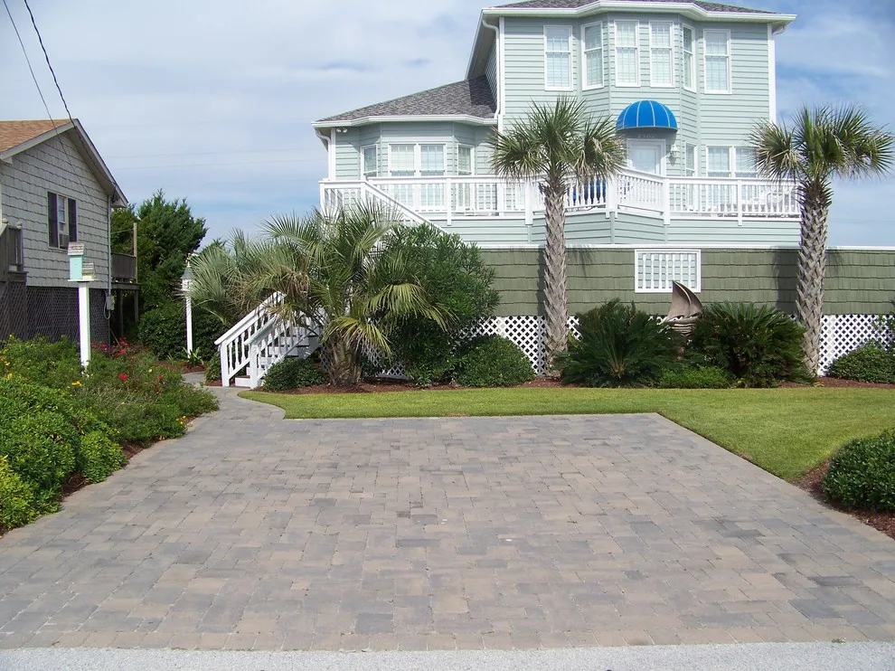 Emerald Isle - Coastal retaining wall, pathway, and driveway by Yardworks, Inc. - Photo 3