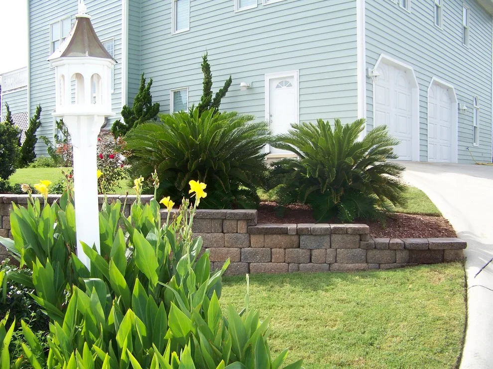 Emerald Isle - Coastal retaining wall, pathway, and driveway by Yardworks, Inc. - Photo 8