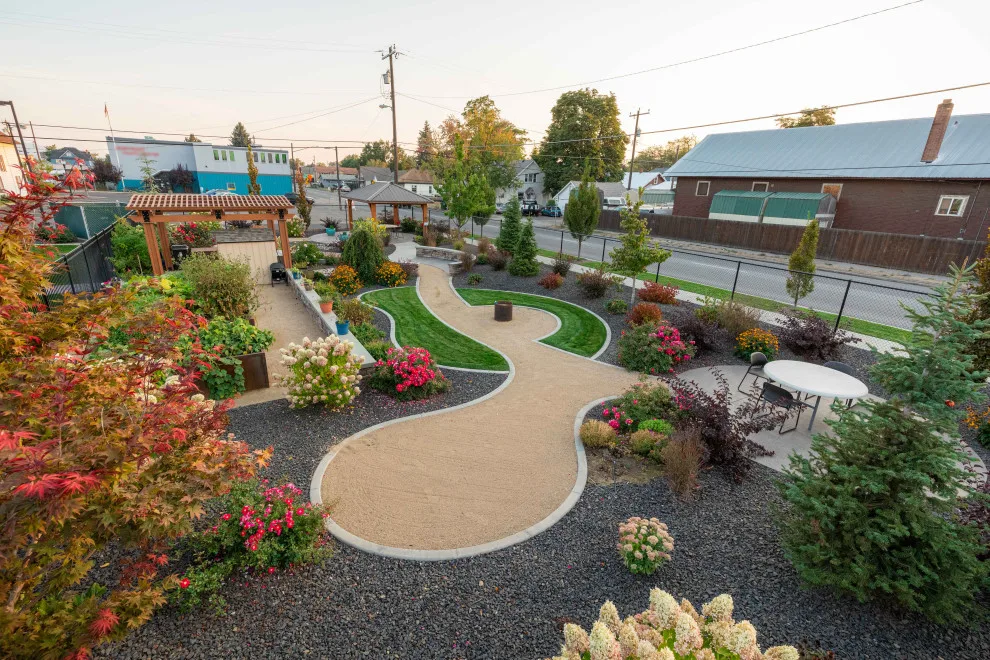 Pam's Greenery by Coppercreek Landscaping - Photo 4
